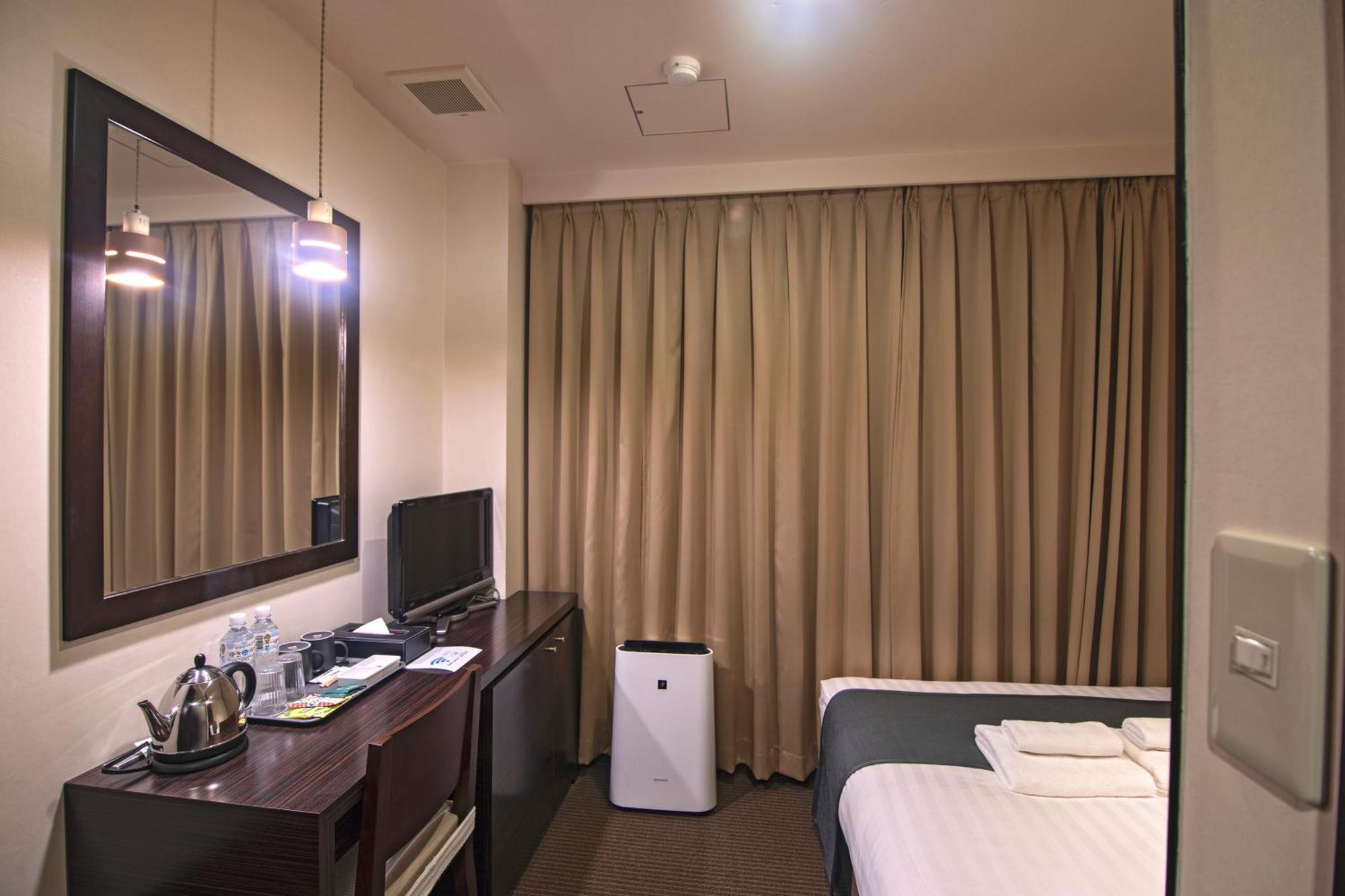 Wonz Hotel Self-Check-In Осака Экстерьер фото